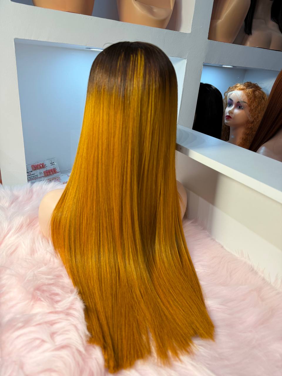 Perruque lace front bouclée méchée
